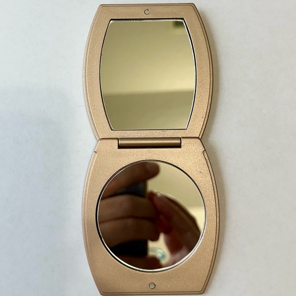 ROC Skincare Folding Purse/Pocket Compact Double Mirror- Regular and Magnifying - Picture 4 of 7